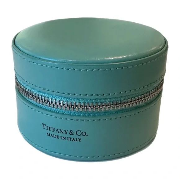 Tiffany & Co. | Jewelry | Tiffany Co Round Leather Jewelry Travel